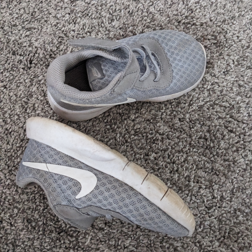 Toddler Size 7 Grey Nike shoes